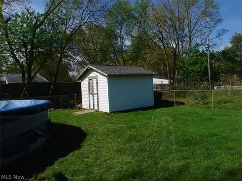 2416 Packard Dr, Lorain, OH 44055 photo 16