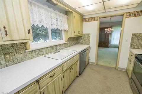 6370 Aster Dr, Independence, OH 44131 photo 9
