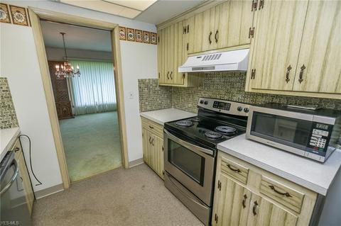 6370 Aster Dr, Independence, OH 44131 photo 10