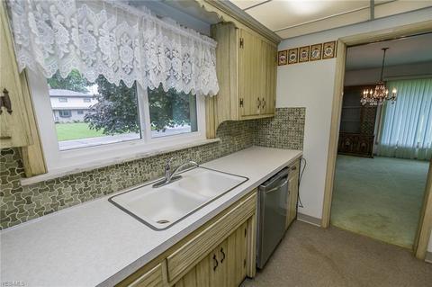 6370 Aster Dr, Independence, OH 44131 photo 11