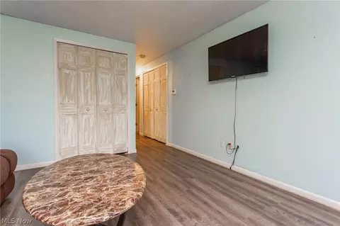 523 Case Ave, Elyria, OH 44035 photo 6