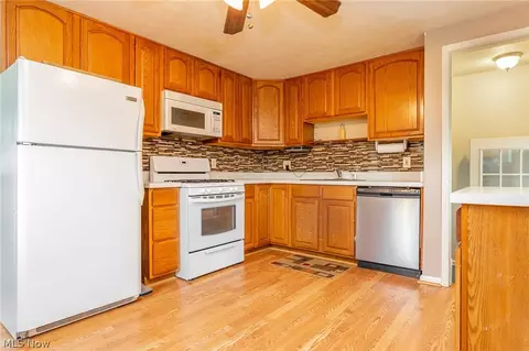 523 Case Ave, Elyria, OH 44035 photo 10