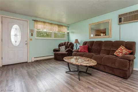 523 Case Ave, Elyria, OH 44035 photo 5