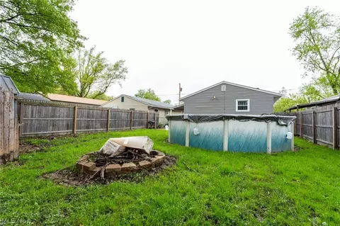 523 Case Ave, Elyria, OH 44035 photo 32