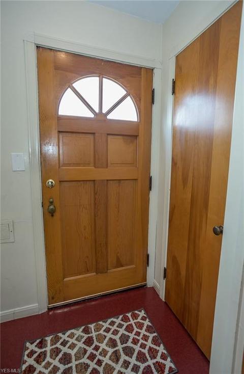 5147 Joseph St, Maple Heights, OH 44137 photo 3