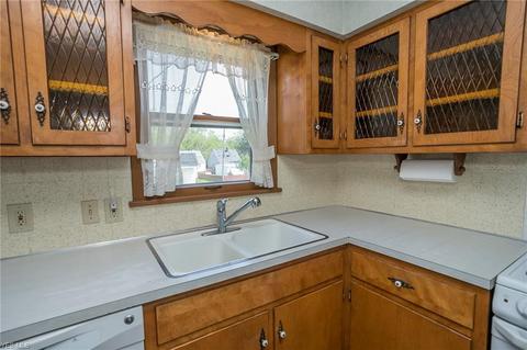 5147 Joseph St, Maple Heights, OH 44137 photo 19