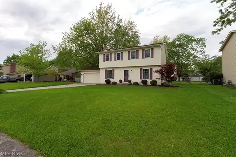 147 Parklane Dr, Lagrange, OH 44050 photo 2