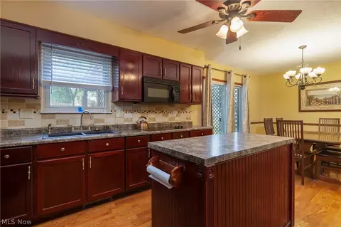 147 Parklane Dr, Lagrange, OH 44050 photo 7