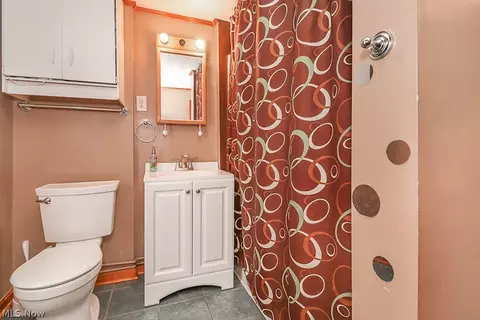 1688 E 32nd St, Lorain, OH 44055 photo 18
