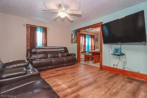 1688 E 32nd St, Lorain, OH 44055 photo 5