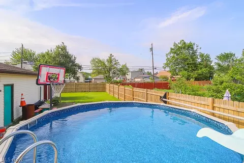 1688 E 32nd St, Lorain, OH 44055 photo 34