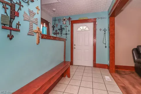 1688 E 32nd St, Lorain, OH 44055 photo 6