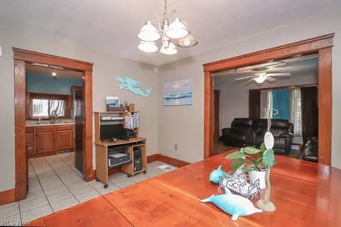 1688 E 32nd St, Lorain, OH 44055 photo 12