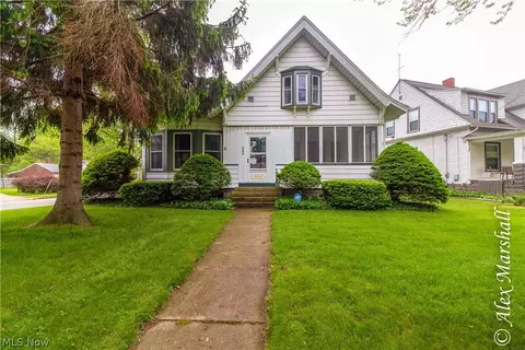 2306 Walnut Blvd, Ashtabula, OH 44004 photo 1