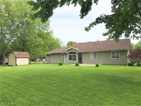 1933 Deerfield Dr, Ashtabula, OH 44004 photo 22