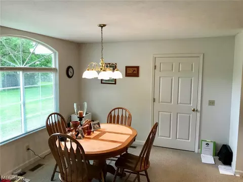1933 Deerfield Dr, Ashtabula, OH 44004 photo 11