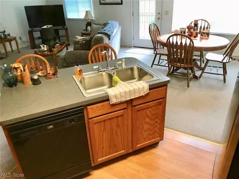 1933 Deerfield Dr, Ashtabula, OH 44004 photo 10