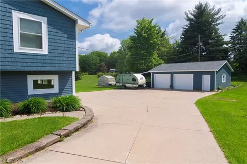 1101 Garrison Rd, Ashtabula, OH 44004 photo 3