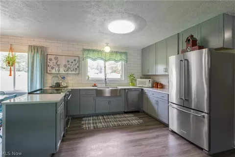 1101 Garrison Rd, Ashtabula, OH 44004 photo 4