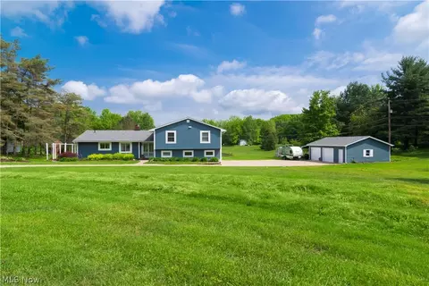 1101 Garrison Rd, Ashtabula, OH 44004 photo 2
