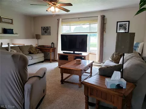 8972 Horn Rd, Windham, OH 44288 photo 4