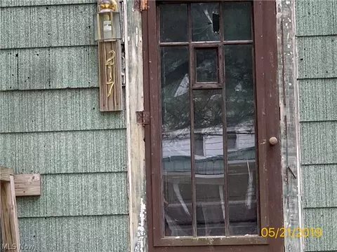 217 Maple Ave SE, Massillon, OH 44646 photo 5