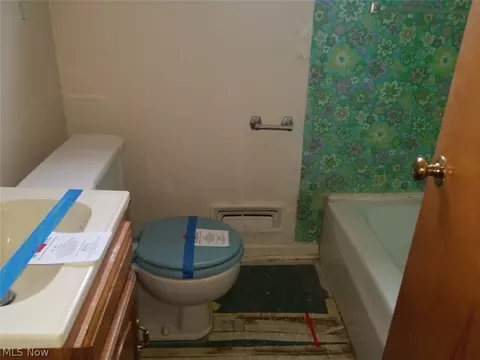 519 Crestview Ave, Akron, OH 44320 photo 11