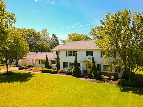 715 Overbrook Rd, Elyria, OH 44035 photo 1