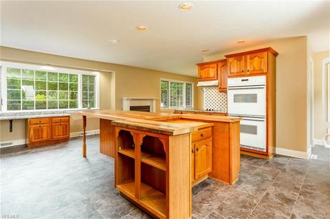 715 Overbrook Rd, Elyria, OH 44035 photo 11