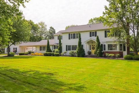 715 Overbrook Rd, Elyria, OH 44035 photo 3
