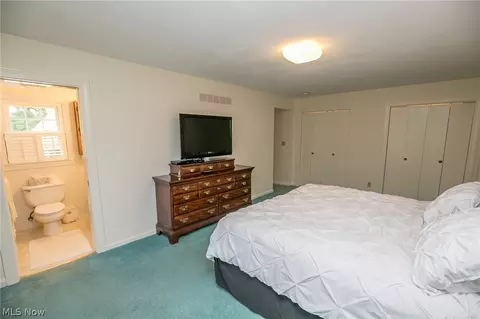 935 Gulf Rd, Elyria, OH 44035 photo 13
