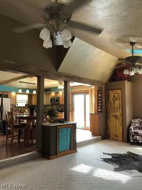 214 Everson Rd, Belpre, OH 45714 photo 4