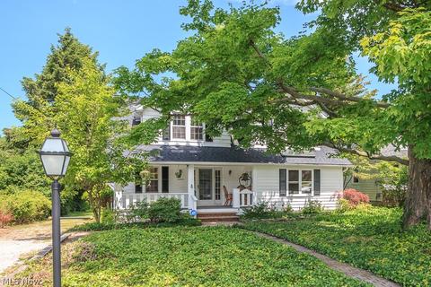 38890 Willodale Dr, Willoughby, OH 44094 photo 1