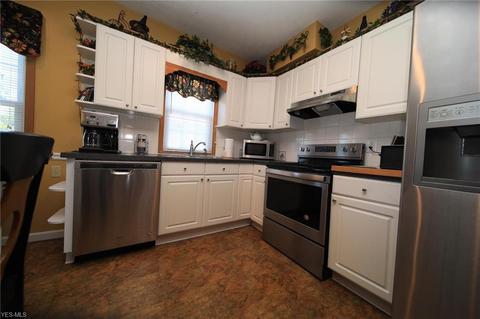 809 Lake Ave, Ashtabula, OH 44004 photo 11