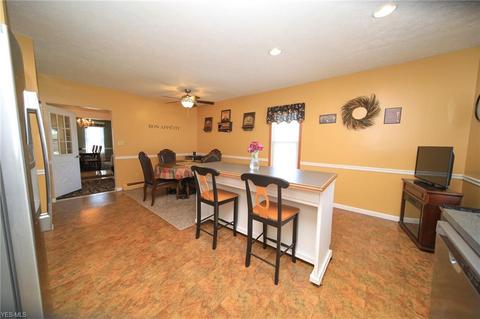 809 Lake Ave, Ashtabula, OH 44004 photo 12