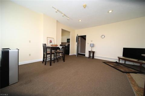 809 Lake Ave, Ashtabula, OH 44004 photo 9