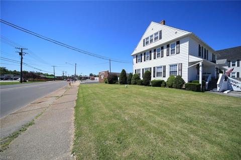 809 Lake Ave, Ashtabula, OH 44004 photo 3