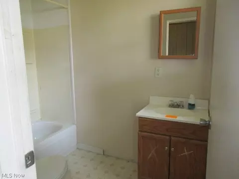 49 Ely St, Alliance, OH 44601 photo 11