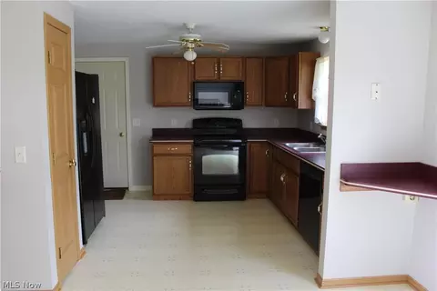 7016 Streeter Rd, Windham, OH 44288 photo 3