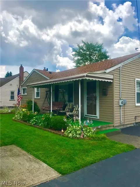 291 Overlook Blvd, Struthers, OH 44471 photo 3