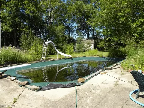 382 Abbe Rd N, Elyria, OH 44035 photo 5