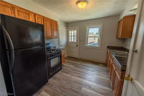 2003 Spring Ave NE, Canton, OH 44714 photo 8