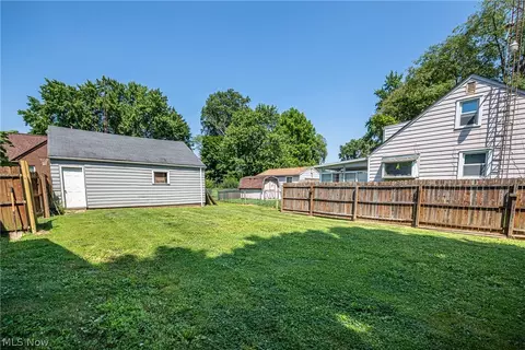 2003 Spring Ave NE, Canton, OH 44714 photo 5