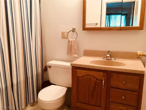 107 S Ridge Rd W, Conneaut, OH 44030 photo 14