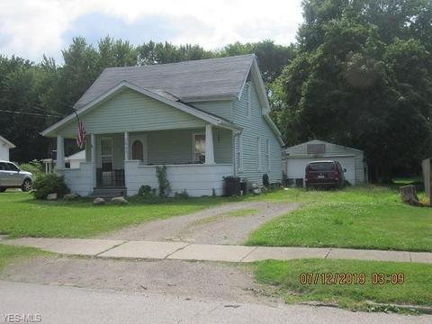 5863 Runkle Ave, Ashtabula, OH 44004 photo 2