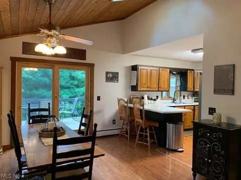 345 E Ohio Ave, Dover, OH 44622 photo 8