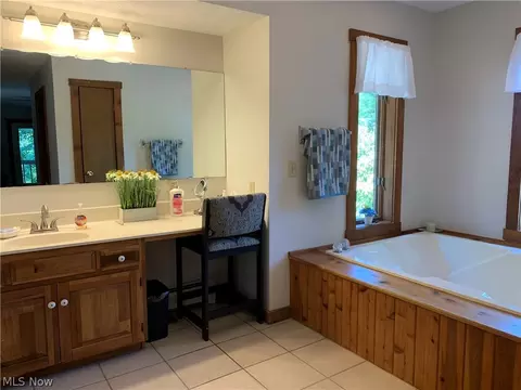 345 E Ohio Ave, Dover, OH 44622 photo 23