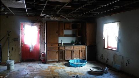 314 W 9th St, Lorain, OH 44052 photo 4