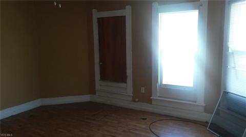 314 W 9th St, Lorain, OH 44052 photo 13