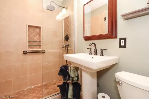 209 Vassar Ave, Elyria, OH 44035 photo 26
